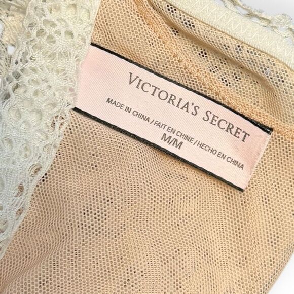 VICTORIA’S SECRET Women’s Ivory Lace Bralette Size Medium - Picture 3 of 6